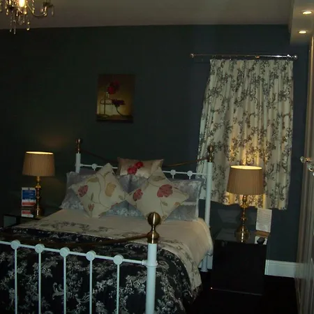 Bed & Breakfast Fifth Milestone