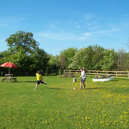 Fifth Milestone 4* Dunnington (North Yorkshire)